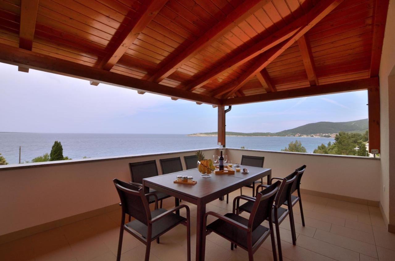 Apartments Villa Sofia Martinšćica 外观 照片