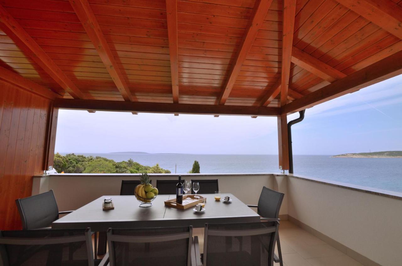 Apartments Villa Sofia Martinšćica 外观 照片