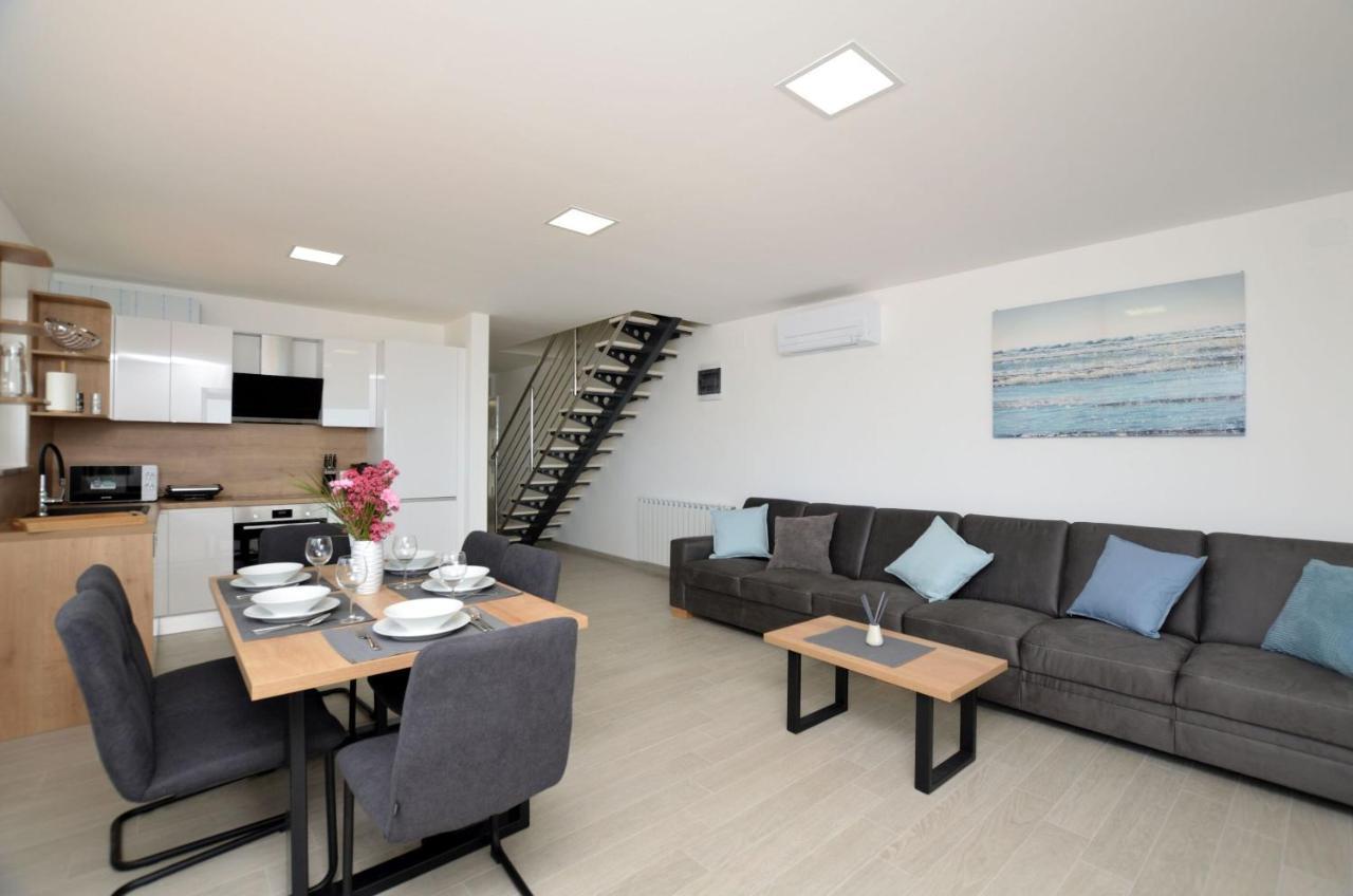 Apartments Villa Sofia Martinšćica 外观 照片