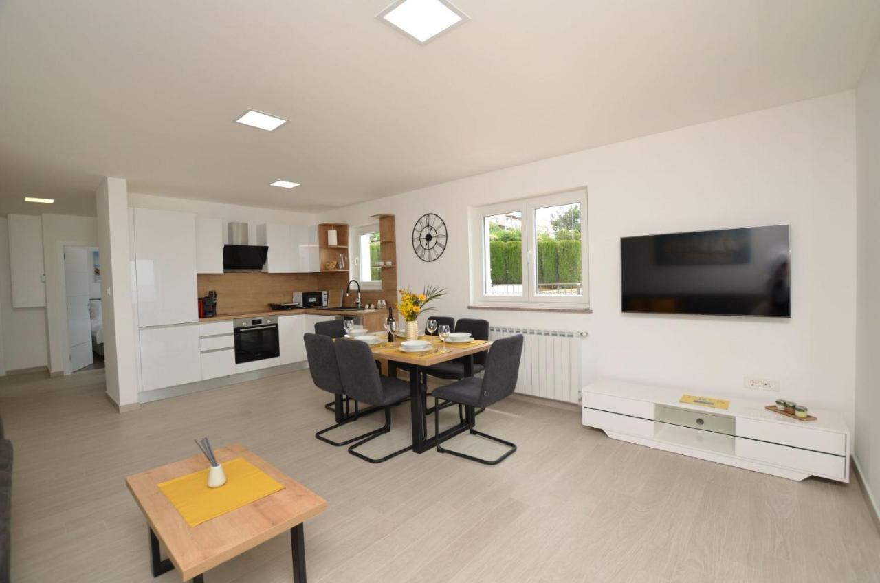 Apartments Villa Sofia Martinšćica 外观 照片